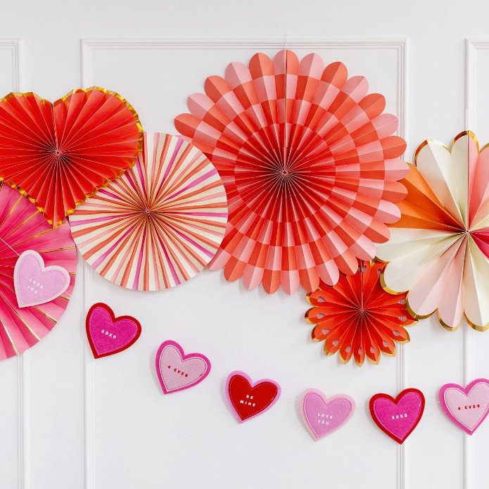 Felt Heart Valentines Day Banner - Henry + Olives